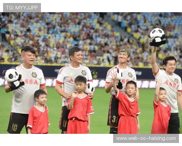 足球明星年龄最小现身赛场 展现超凡天赋引发热议